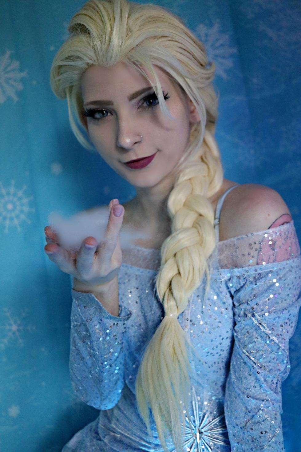Frailu - Princess Elsa (Frozen) - Page 3