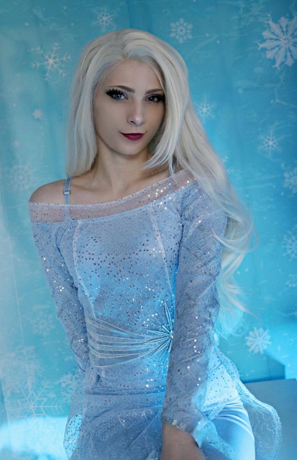 Frailu - Princess Elsa (Frozen) - Page 8