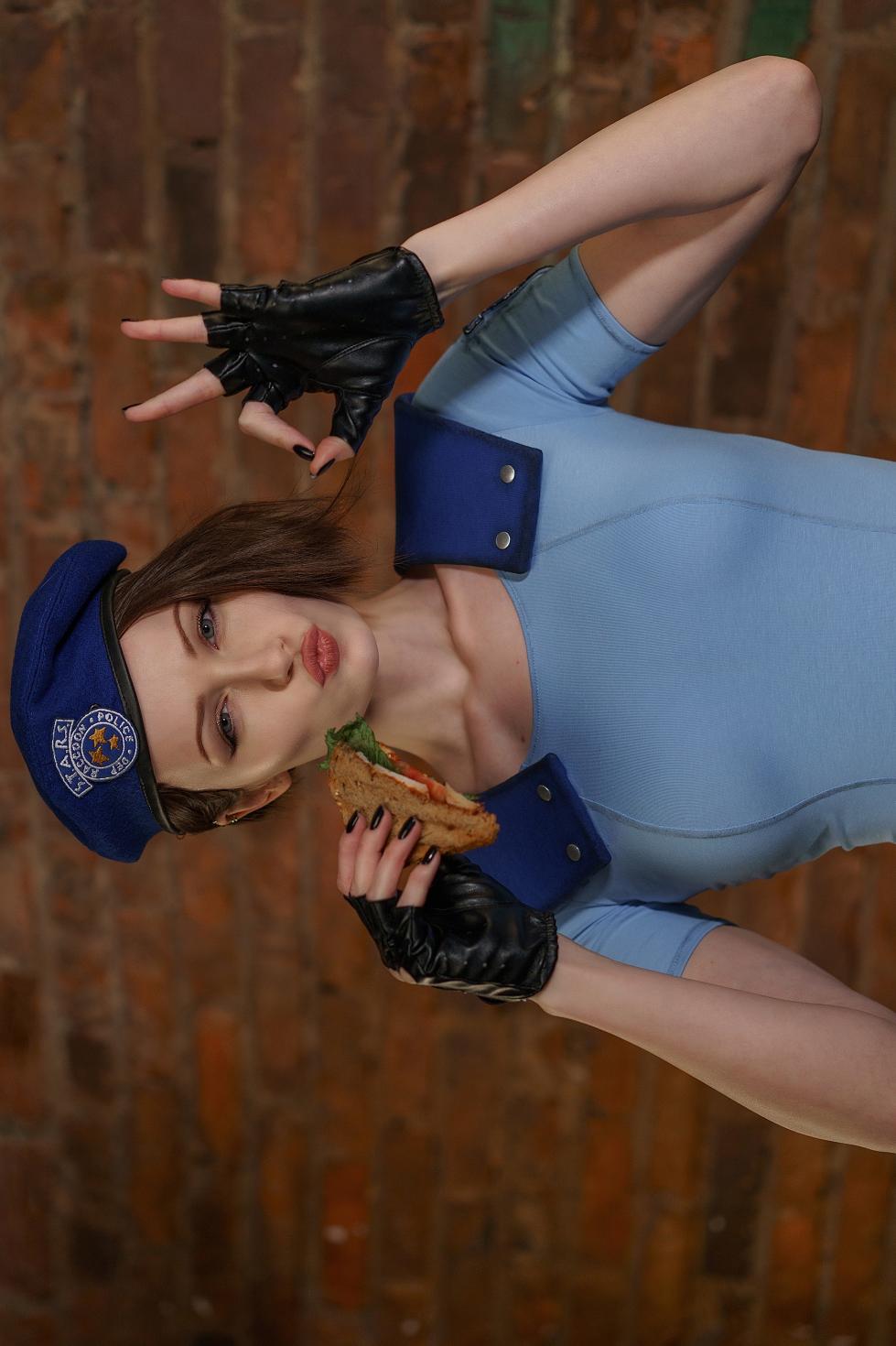 Tniwe - Jill Valentine - Page 9