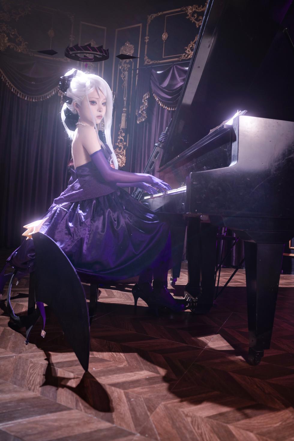 VectorFish - Blue Archive Sorasaki Hina (Dress) - Page 13